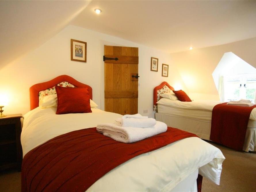 Tumbledown Villa Broadway  Buitenkant foto